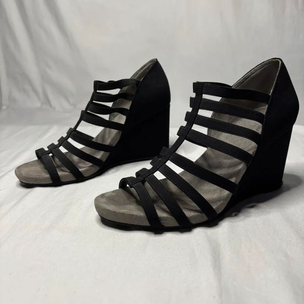 Life Stride Black Strappy wedge heels Size 9M | Soft System Heels